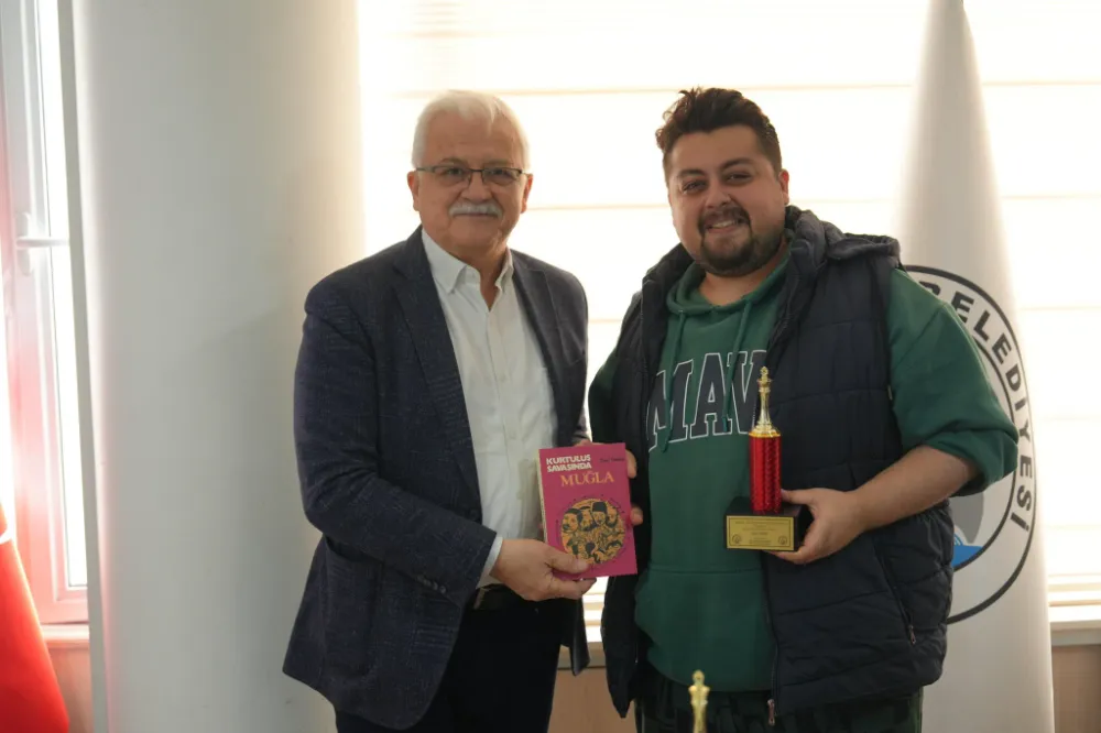 Başkan Deveciler, Başarılı Satranç Sporcularını Ödüllendirdi