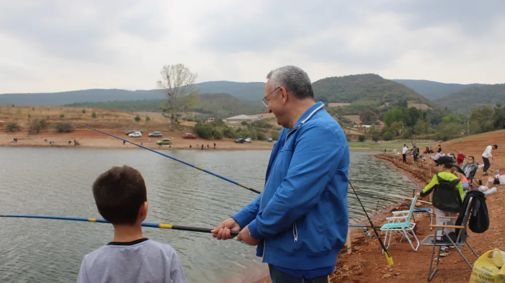 Susurluk’ta Olta Balıkçılığı Turnuvası Renkli Görüntülere Sahne Oldu
