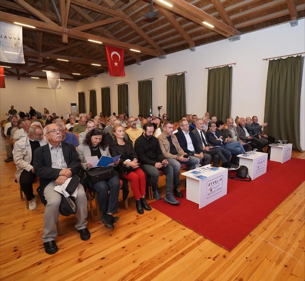 AYVALIK’TA “KENT BULUŞMALARI” BAŞLADI