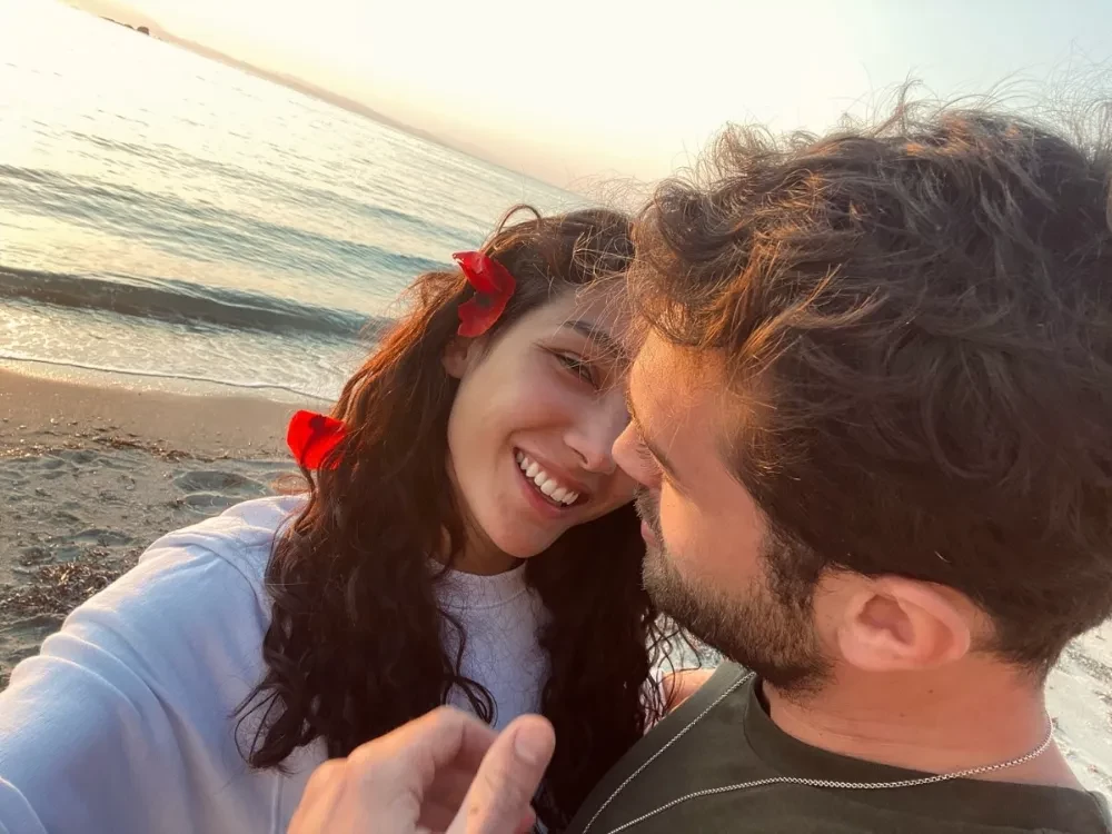 Aybüke Pusat ve Furkan Andıç’tan Yıllar Sonra Aşk Dolu Paylaşım