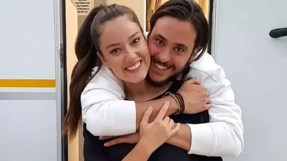 Pelin Akil ve Anıl Altan 8 Yıllık Evliliklerini Noktaladı
