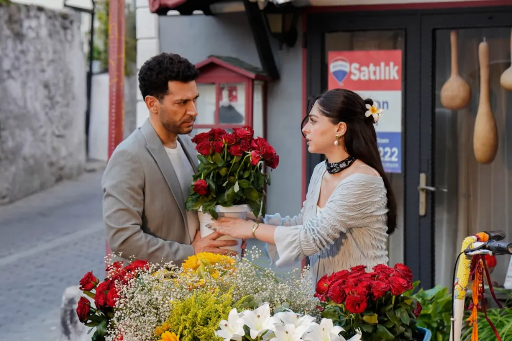 Güller ve Günahlar setinden ilk görüntüler geldi